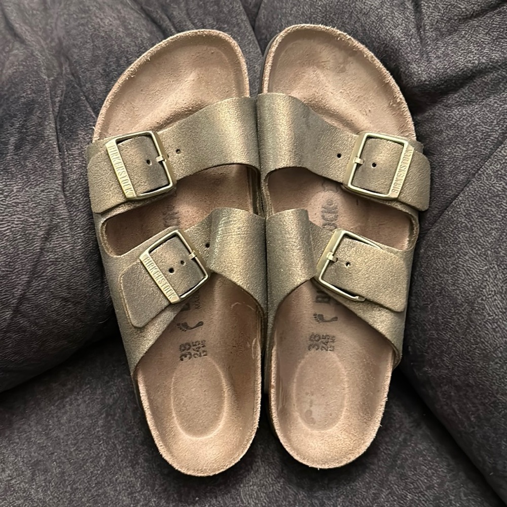 Birkenstock ARIZONA washed metallic antique gold size 38 EU(7-7.5 US)
